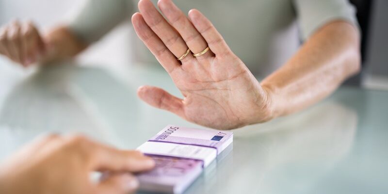 Geen acceptatieplicht contant geld voor de Belastingdienst